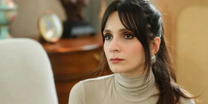 Meriç Aral Şoku! Doğum Sonrası Gözaltı! Ünlüler Dünyasında Neler Oluyor?