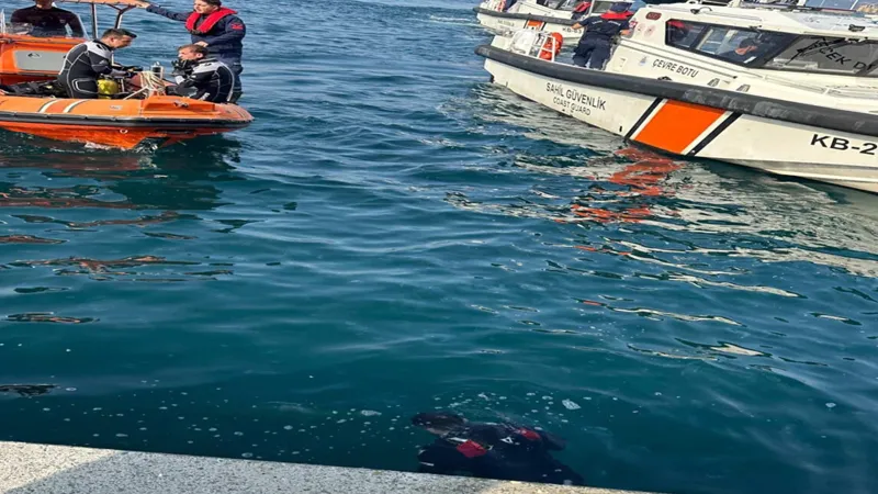 Balık tutanların oltasına takıldı! İstanbul'da ekipleri alarma geçiren olay