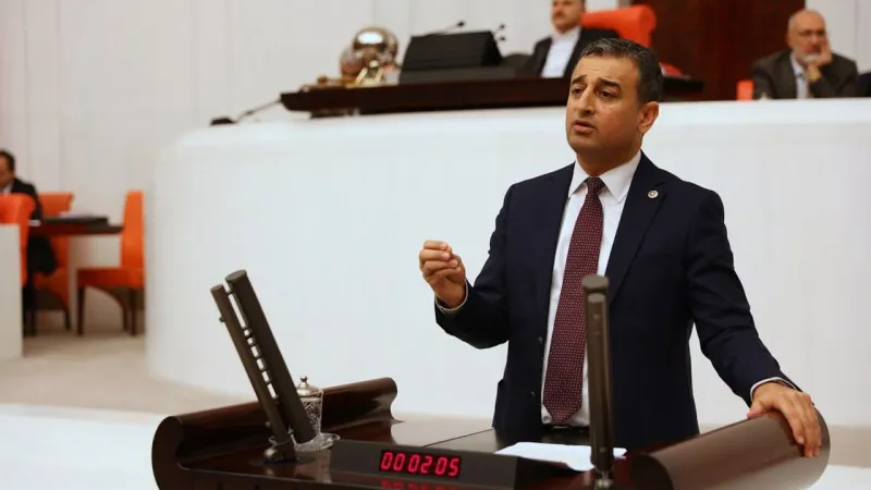 Burhanettin Bulut: Devletle hükümeti ayıran Türkiye'nin gelenekleri maalesef bu dönemde yitirildi