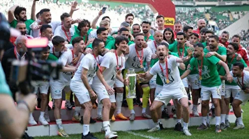 Bursaspor'da ayrılıklar yolda
