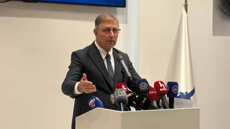 CHP'li Cemil Tugay 3 katlı konağı ofis yaptı