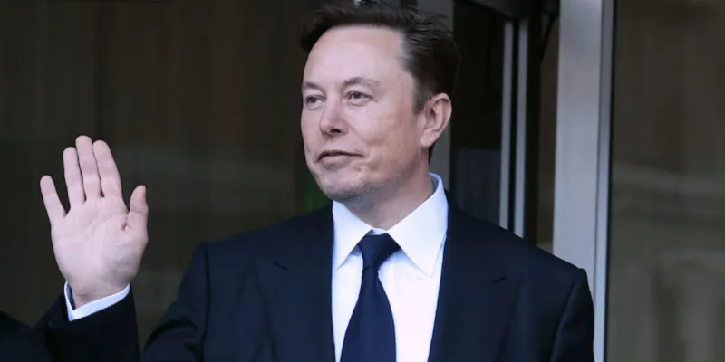 Elon Musk istifa etti!