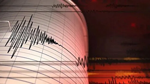Endonezya'da 6,7 büyüklüğünde deprem