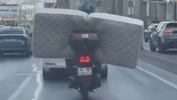 İstanbul'da E-5'te şaşkına çeviren görüntü