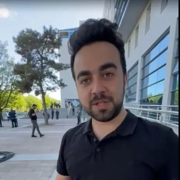 Deprem Anı! Erken Uyarı Anlatırken Deprem Oldu!