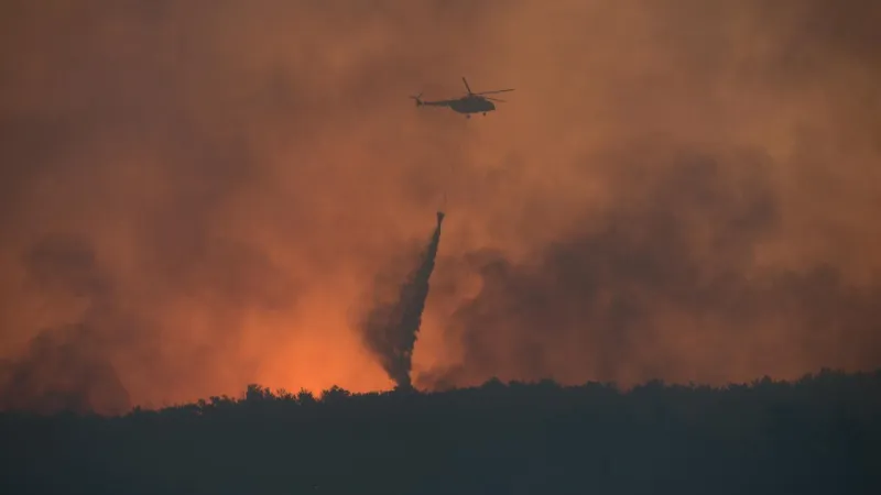 Orman yangınlarıyla mücadele sürüyor