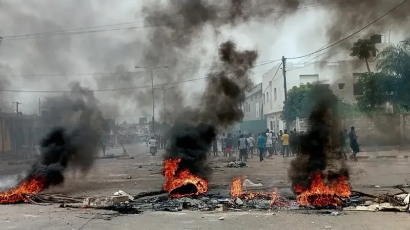 Togo'da Kanlı Protesto: 7 Ölü! Cumhurbaşkanı İstifa Edecek mi?
